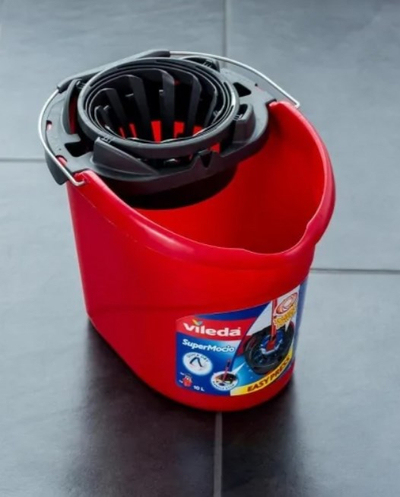 Kovë me shtrydhëse për mop Vileda Super, plastike, e kuqe