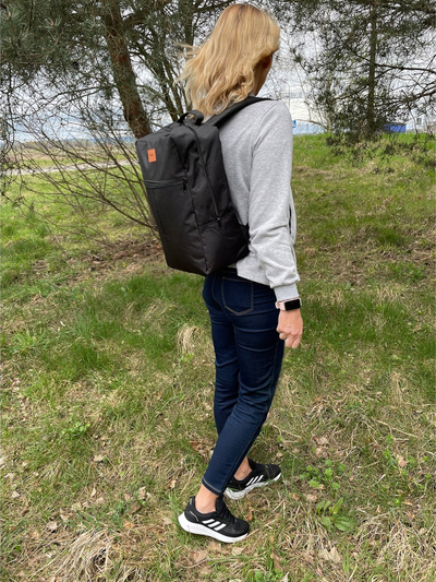 Çantë shpine Trizand Cabin Bag, 40 x 20 x 25 cm, 20L, e zezë