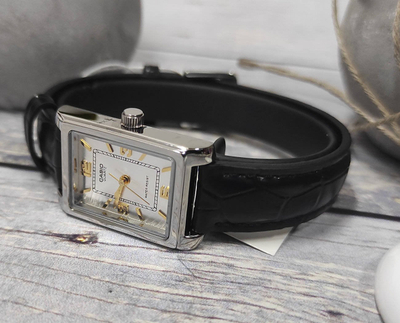 Orë dore Casio LTP-1234PL-7A2EF, për goca, argjendi