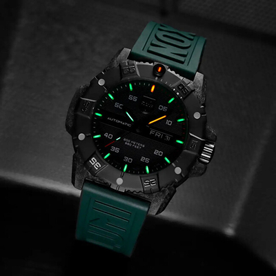 Orë dore për meshkuj Luminox Master Carbon SEAL Automatic XS.3877, e gjelbër