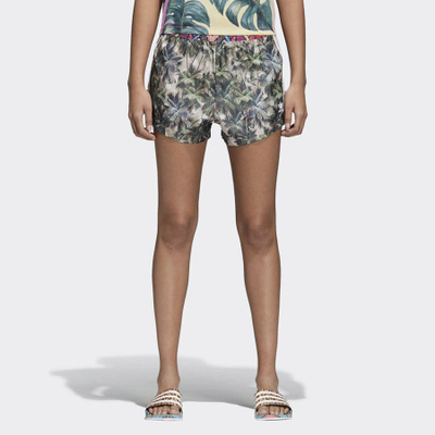 Шорцеви adidas Originals Farm W CW4728, полиестер, повеќебојни