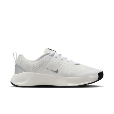 Патики за тренинг Nike MC Trainer 3, мрежа, гумен ѓон, бели со сребрена боја
