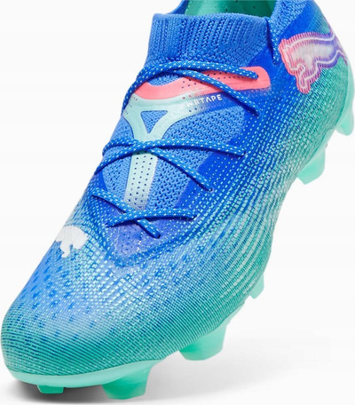 Këpucë futbolli Puma Future 7 Ultimate Low FG AG M, për bar natyral edhe artificial, për burra, shumëngjyrëshe