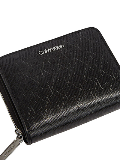 Kuletë për femra Calvin Klein, e zezë