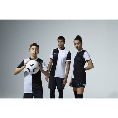 Shorce Nike Dri Fit Academy Knit për meshkuj, poliester, madhësia S, të zinj