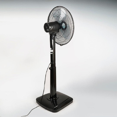 Ventilator ne kembe Tiross, me telekomande, me kohematës, i bardhe