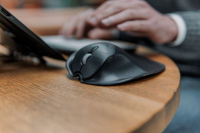 Mouse ergonomik BakkerElkhuizen HandshoeMouse Shift Small, Bluetooth, për të dyja duart, i zi