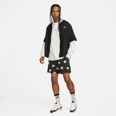 Pantallona të shkurtra Nike SPE+ AOP Flow Short DP, për meshkuj, me print, të zeza bardhë