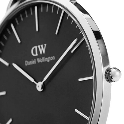 Orë për femra Daniel Wellington, e zezë