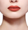 Balsam buzësh Dior Satin, hidratues, me shkëlqim, i kuq