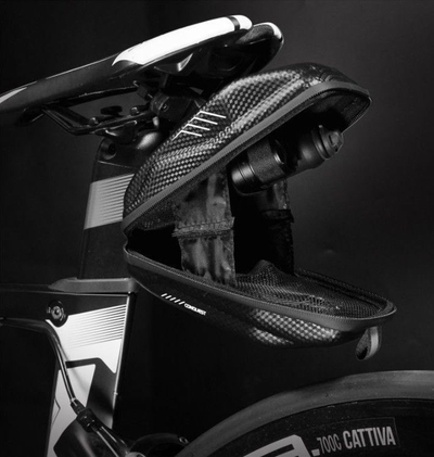 Çantë për biçikletë WildMan HARDPOUCH ”XS”, e zezë
