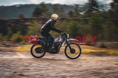 Helmetë moto CASSIDA Eso Forty Nine, e hapur neo retro, krem e zezë, 2026