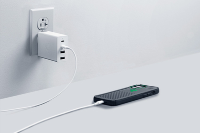 Karikues Razer USB C 130W GaN RC21 01700200 R3M1 me 4 porta, i bardhë