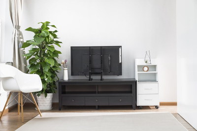 Stativ TV Gembird, për TV 37" deri 70", 35 kg, VESA 200 x 200 mm, i zi