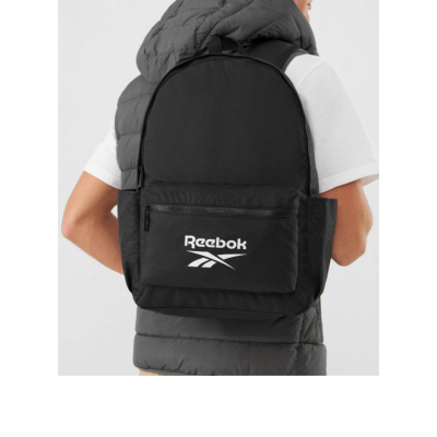 Çantë shpine Reebok RBK-001-CCC-05, xhep përpara me zinxhir, xhepa anësorë, e zezë