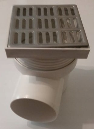 Kapak kullues anësor AKCES, dalje 110 mm, çelik inoks dhe plastikë, i bardhë