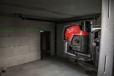 Nivel lazer Milwaukee M12 CLLP, vijë kryq, lazer i gjelbër, pa bateri