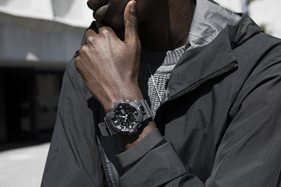 Orë dore Casio The G/G-SHOCK GA 700UC-8A
