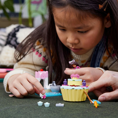 Set lodrash LEGO Gabby's Dollhouse 10785, Bakey with Cakey Fun, 4+, shumëngjyrësh