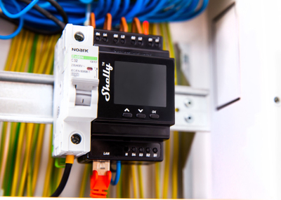 Modul ndërrimi Shelly Pro 4PM, 4-way, DIN rail, WiFi