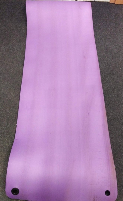 Tapet për stërvitje Sveltus 180cm, me vrima për var, me dorezë për ta mbajt, blu