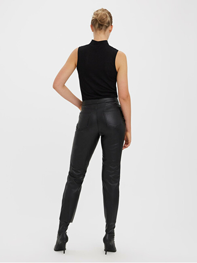 Mbathje Vero Moda VMBRENDA Straight Fit 10268460 Black