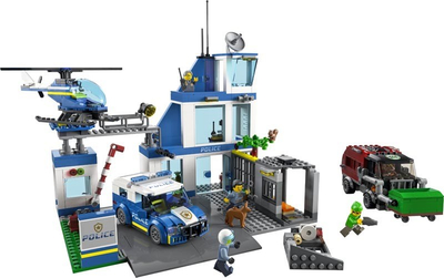 Set lodër LEGO City Police Station 60316, stacion policie me 3 kate, veturë patrulle dhe helikopter, shumëngjyrësh