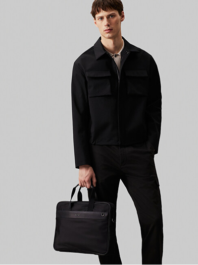 Çantë laptopi për meshkuj Calvin Klein, e zezë