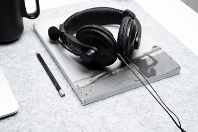 Kufje me mikrofon Spacer SPK-222, stereo, jack 3.5mm, të zeza