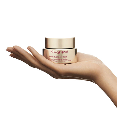 Clarins Nutri-Lumiere Дневен Крем, 1.6 oz