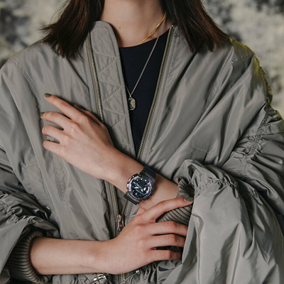 Orë dore për femra Casio G-Shock 40t5h Anniversary Limited Edition Adventurer's Stone Series GM-S114GEM-1A2ER, e zezë
