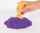 Set rëre Kinetic Sand Sandbox, 1 lb, me vegla dhe kuti ruajtëse, vjollcë