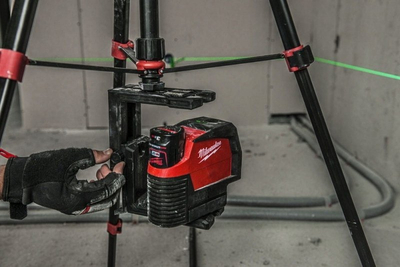 Nivel lazer Milwaukee M12 CLLP, vijë kryq, lazer i gjelbër, pa bateri