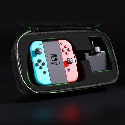 Kutia mbrojtëse Ugreen 50275 për Nintendo Switch, material EVA, udhëtimi, e zezë