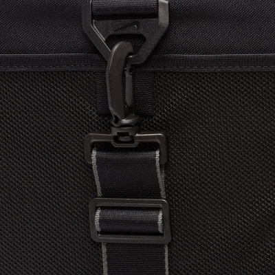 Çantë sportive Nike Utility Power Duffel, me shumë ndàrje, rrip supi i rregullueshëm, e zezë