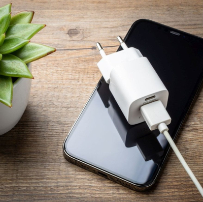 Karikues muri FIXED PD Rapid Charge Mini, 20W, USB A dhe USB C, i bardhë