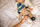 Arush pelushi Teddykompaniet Sim Sala Sven Super Teddy, 50 cm, i bardhë