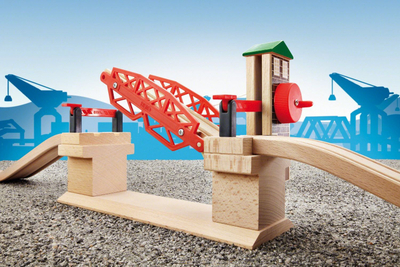 Lodër urë ngritëse Brio Drawbridge 33757, për trena druri, 3+