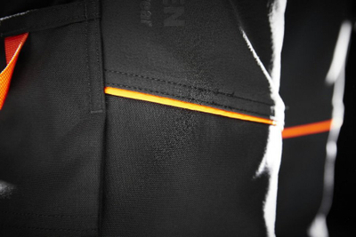 Pantallona pune Helly Hansen Chelsea Evolution për burra, me xhepa, të zeza