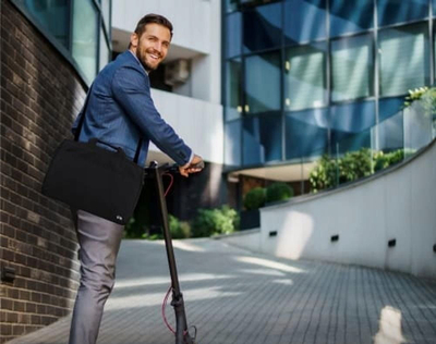 Çantë laptopi TnB Select NBSELECT17, 17", rezistente ndaj ujit, e zezë