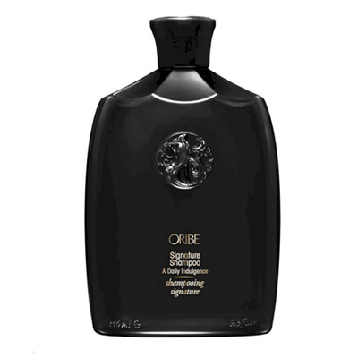 Shampo për gjitha llojet e flokëve Oribe Signature, 250 ml