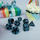 Set zare Q Workshop 20 Years My Very First Dice Set 7, 7 copë, turke me të zeza