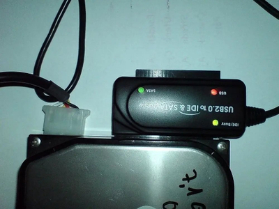 Adapter USB 2.0 PremiumCord IDE SATA, me kabllo, me furnizim shtesë me rrymë, ngjyrë e zezë