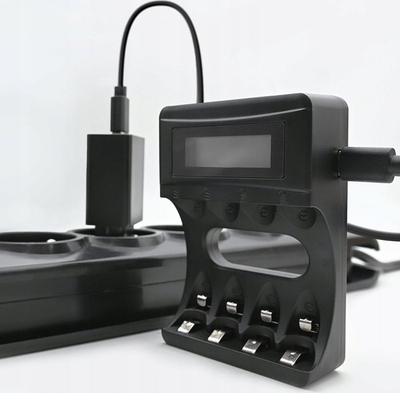 Karikues baterish Qoltec Charger, Ni-MH Ni-Cd AA AAA, 1800mA, i zi