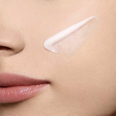 Emulsion Clarins Nutri-Lumiére Jour për ditën, 50 ml
