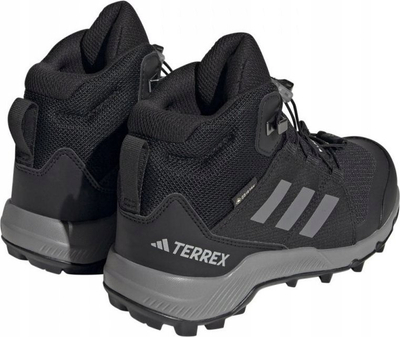 Këpucë trekking për kalamoj Adidas Terrex Mid GTX K Jr, membranë Gore Tex, taban Continental, të zeza