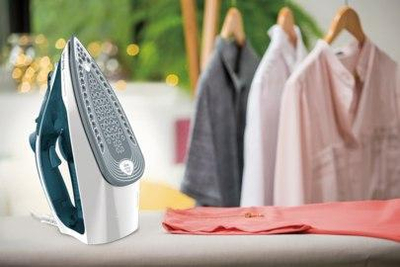 Hekur me avull Tefal Express Steam FV2839E0, 40 g/min, kabllo 1.9 m, i bardhë me blu