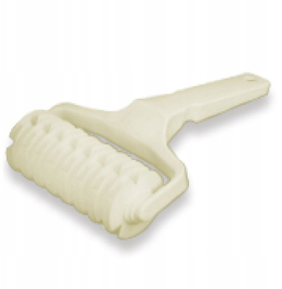 Prerëse brumi Tom-gast Dough Cutter 12 cm, plastike