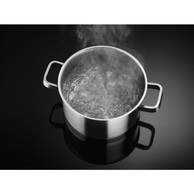 Plitë me induksion Electrolux EIV83443BW, 80cm, me butona me prekje, e zezë