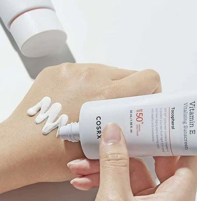 Krem mbrojtës ndaj diellit CosRx Vitalizing Sunscreen with Vitamin E SPF 50+, 50 ml